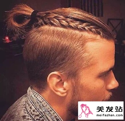 男生蝎子辫