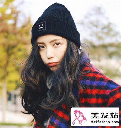 长卷发烫发造型