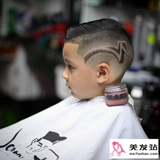 小男孩发型大全