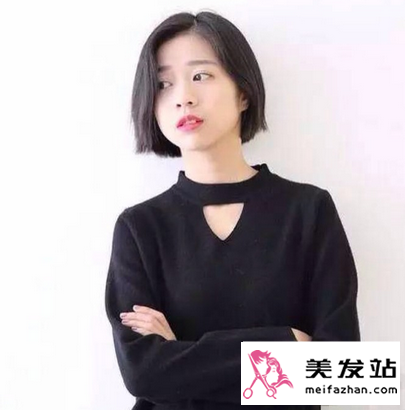 圆脸,短发,显瘦