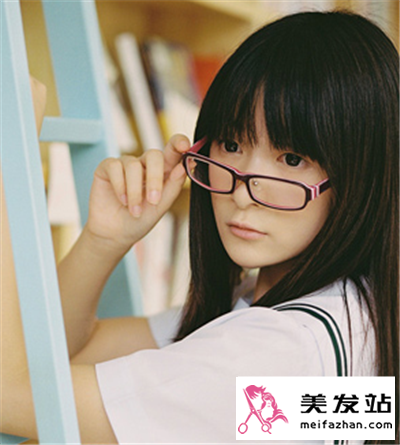 大学生时尚发型集锦 修颜减龄打造校园女神