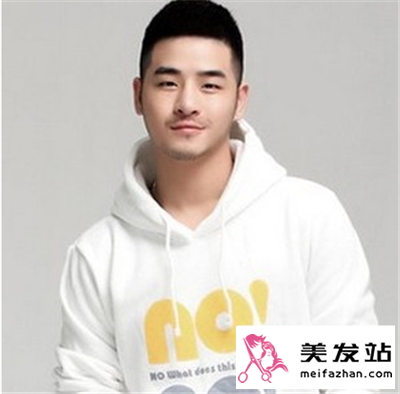 男生弄什么发型好看  九款时尚男发教你轻松做男神
