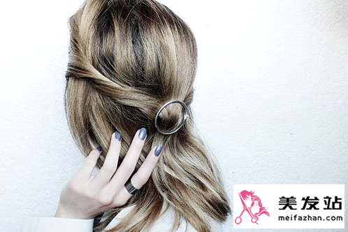 睡不醒,中长发,职场发型,女生扎发