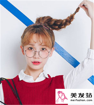 女生弄什么刘海最好看 今年最流行的刘海发型推荐