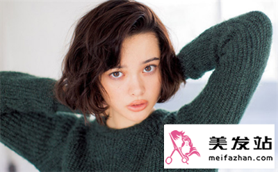 最新时尚卷发发型推荐 尽显女生独特美丽