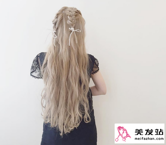 半扎发蝴蝶结编发