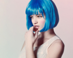 神秘蓝色染发设计 时尚妩媚显个性