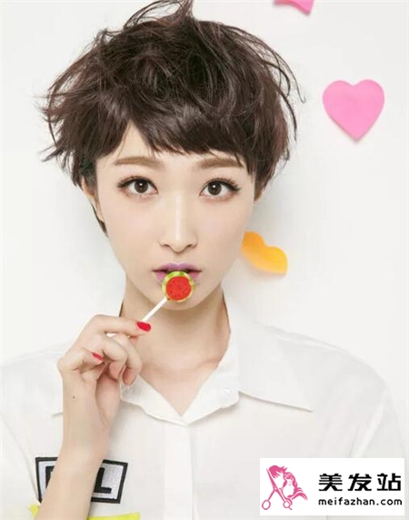 女生花样短发