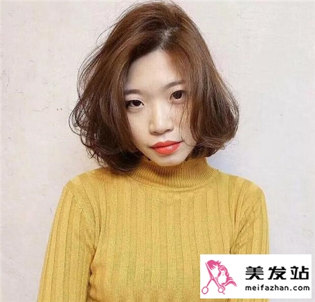 短烫发流行J烫