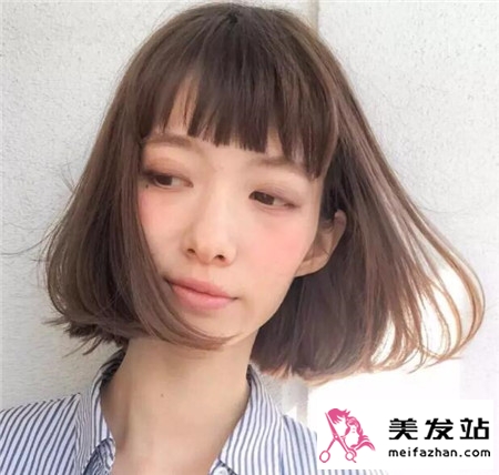 短烫发流行J烫