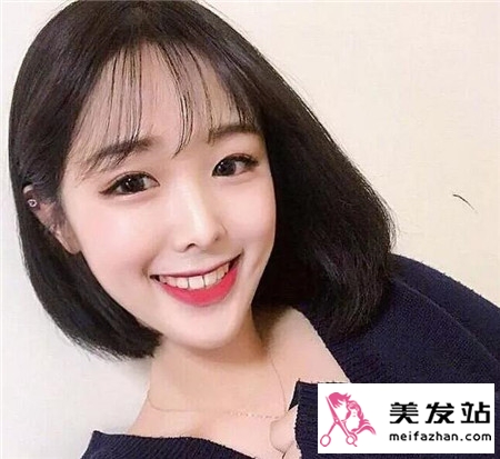 短烫发流行J烫
