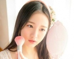 学生党适合这样的长直发 成为校园女神本就不难