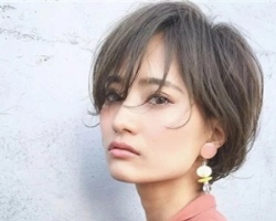 2022时尚的女生短发发型 日系短发释放自然美