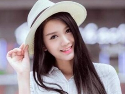 好看的女生中长直发发型 层次感碎剪开启仙女模