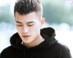 中学生发型男铲两边 帅气阳光做校园系男神
