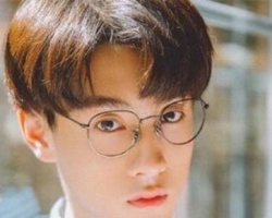 适合男学生的短发 清爽简约成校园男神
