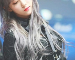 长发及腰的女生适合什么发型 女生好看的长发发型设计