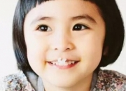 小女孩短直发清爽活泼又洋气 适合忙碌妈妈的选择