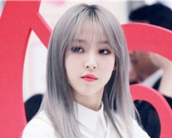 比较好看的女生长发 让女生显清纯好看的发型