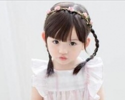 适合小女孩的麻花辫 甜美可人从小就是淑女