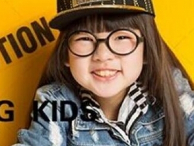 适合小女孩的长直发 摇身一变可爱乖乖女
