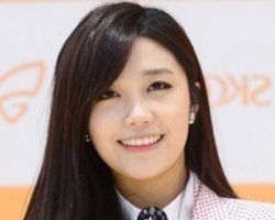 大脸女生适合什么刘海 这些刘海超瘦脸还不落伍