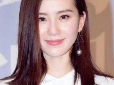 好看的齐肩直发发型 简约又温柔散发女人味