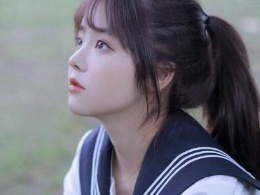 女生穿水手制服适合什么发型 超级减龄变身青春