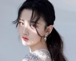 龙须刘海适合什么发型 可盐可甜不仅瘦脸更添温柔