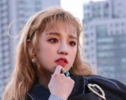 哪些女生适合留长发 这几种女生留长发美成女神