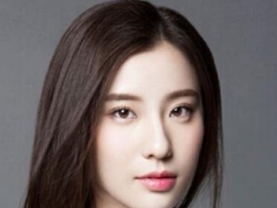 大脸女生适合留直发吗 简约直发很适合大脸女生