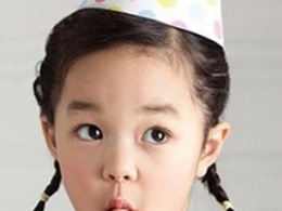 可爱小女孩扎发发型 时髦甜美做呆萌小公主