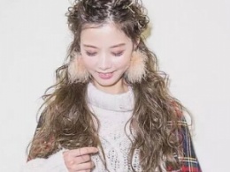 女生简单日系扎发发型 轻松打造随性慵懒风