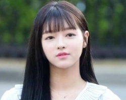 现在流行的直发发型 不同造型给你不一样的气质