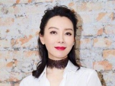 中年女性适合的职场发型 塑造职场女强人的高贵