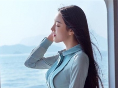 高个子女生适合什么发型 一头长直发尽显淑女范