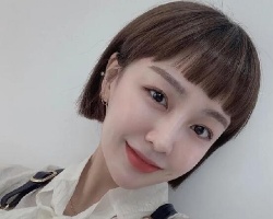 日系眉上刘海发型 非常减龄的女生刘海发型