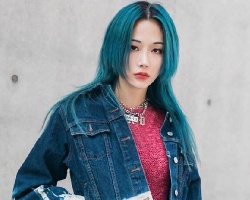 姬发式狼尾发型 打造轻时尚女生