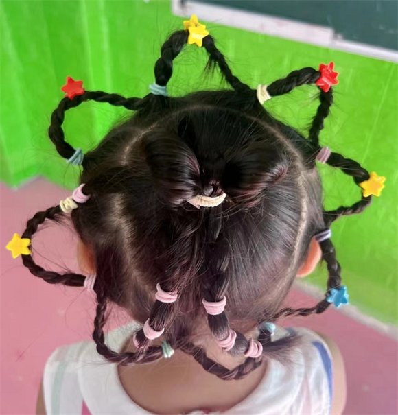 幼儿园疯狂的头发造型图片