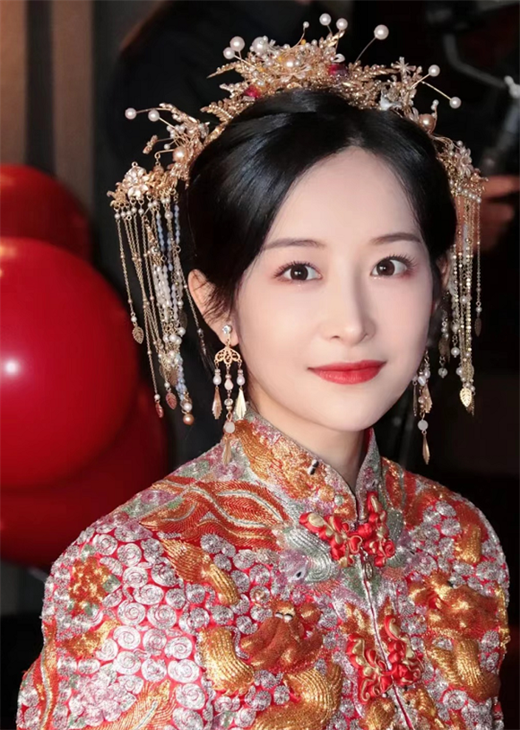 中式秀禾新娘发型 精美大方经典时尚