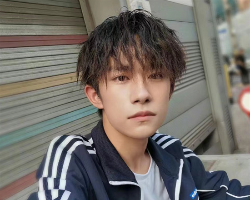 男生帅气短烫发 渣男锡纸烫发型