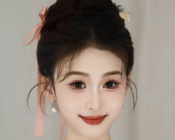 订婚什么发型好看 夏季订婚发型范本