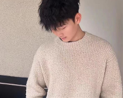 帅气男生短烫发 锡纸烫时髦百搭