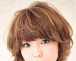 女生短发波波头 塑造小脸灵动女生