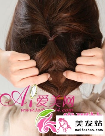  轻熟女首抓气质 教学清新淑女发型DIY 