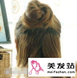 韩式时尚优雅盘发宛如茉莉清新 