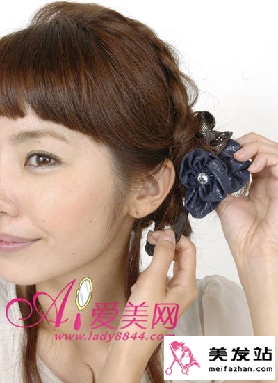  花苞头怎么扎 围观达人编发花苞头 