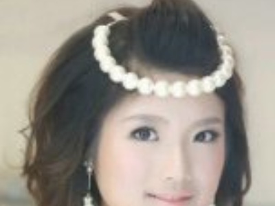 靓丽发饰配新娘发型最显浪漫