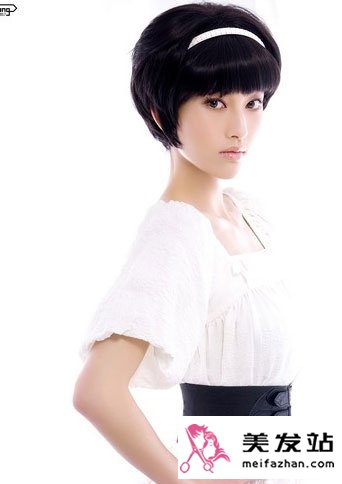 3女星演绎本季最流行BOB头