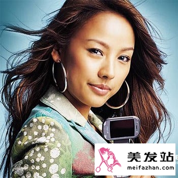  性感韩星华丽发型魅力无限 